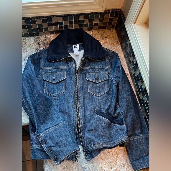 Gap Denim jacket with sweater accent - Picture 1 of 6